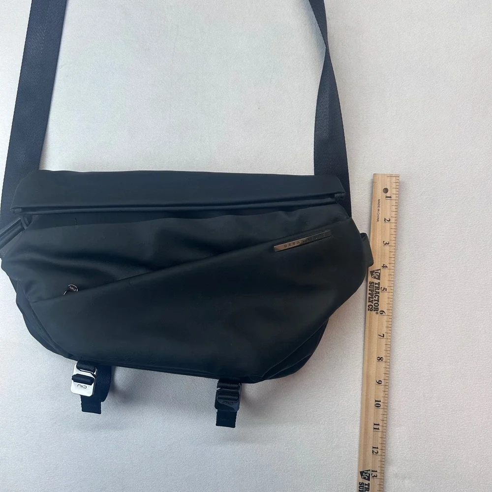 NIID‎ Urbanature Radiant R1 Sling Bag Unisex OS Black Techwear Crossbody